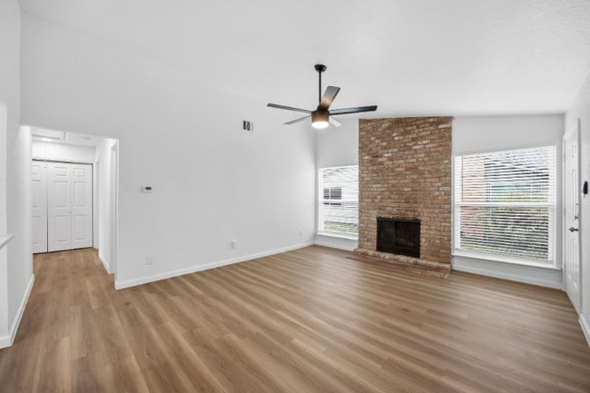 Photo - 218 W William Cannon Dr Unit B