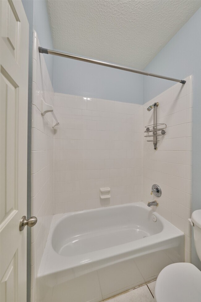 13839 Carriage Walk Ln
