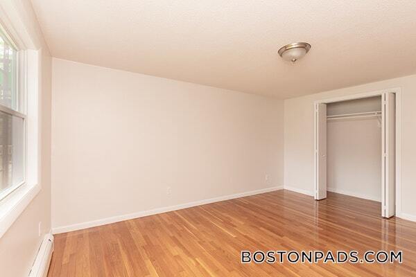 Photo - 40 R Stone St Unidad R1