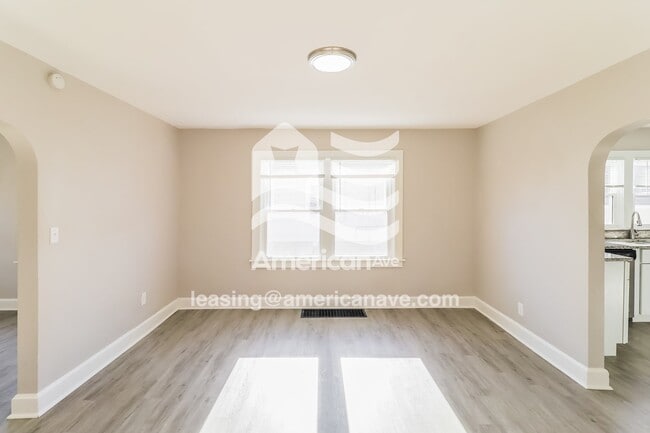 Photo - 1824 Winona Dr