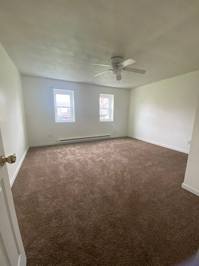 Photo - 337 S Howard St