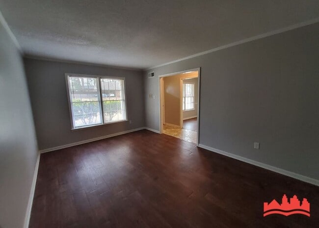 Photo - 5737 Scottsdale Ave