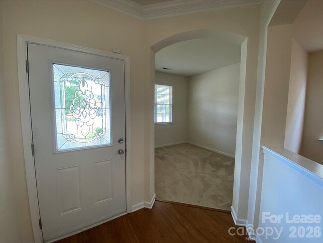 Photo - 6512 Manitoba Ln