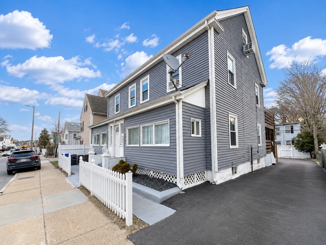 Photo - 1512 Hyde Park Ave Unit 1