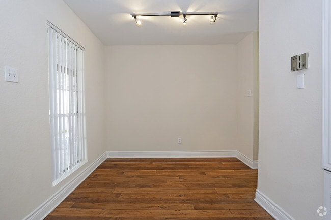 Comedor - 1 HAB 1BA - 779 ft² - Villa Marina Apartments