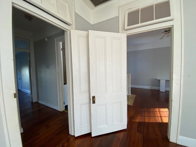 Photo - Top floor unit in the heart of Garden District! Unidad C
