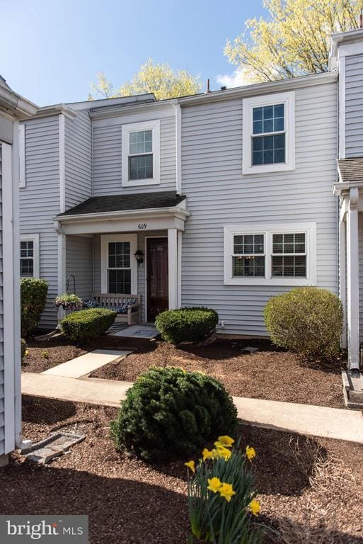 Photo - 609 Cambridge Ct Townhome