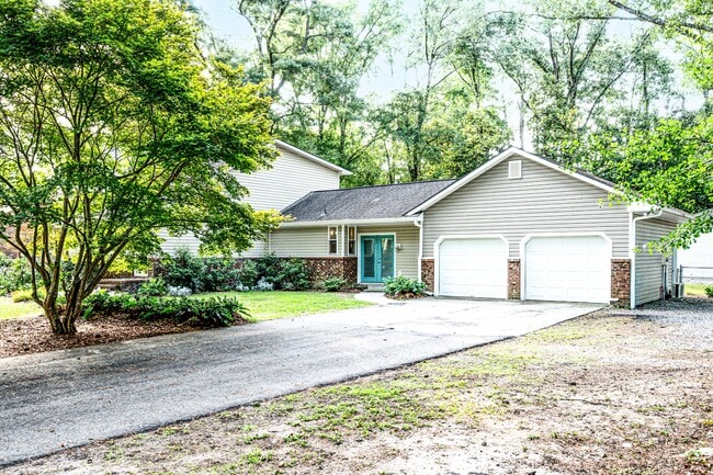Photo - 512 Haywood Creek Dr