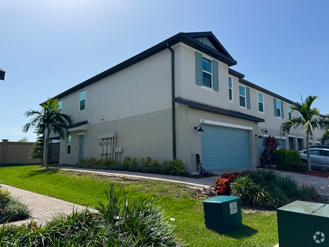 Building Photo - 5535 Tripoli Dr Rental