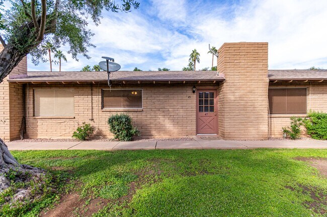 Building Photo - Prime Tempe Location – Minutes from ASU!
