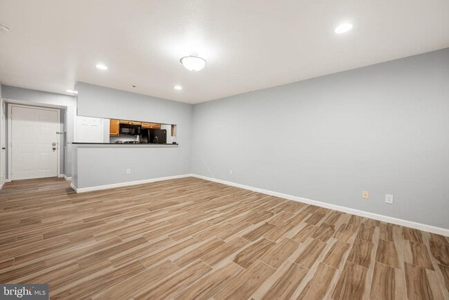 Photo - 3309 Wyndham Cir Unit 1183