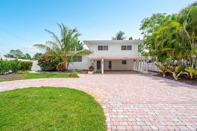 Photo - 1771 NE 35th St