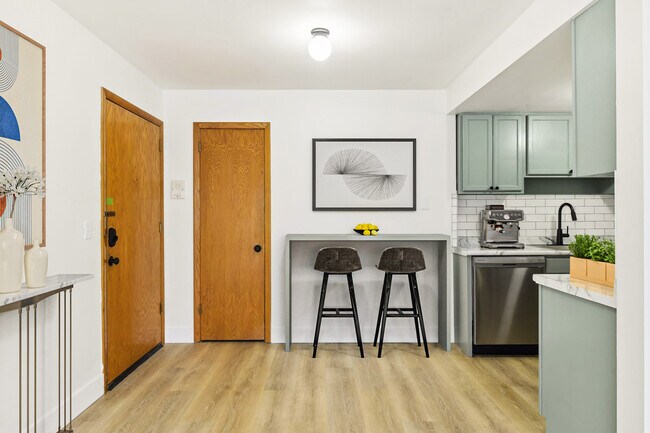 Karmel Apartments