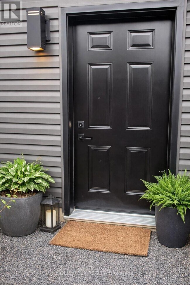 Photo - 15 Sainte Jeanne D'Arc St