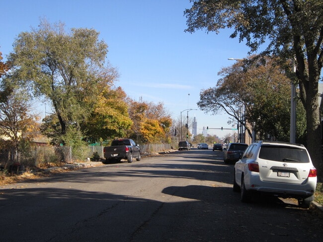 Photo - 4035 W Harrison St Unit 1