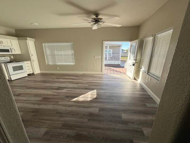 Photo - 342 S 40th St