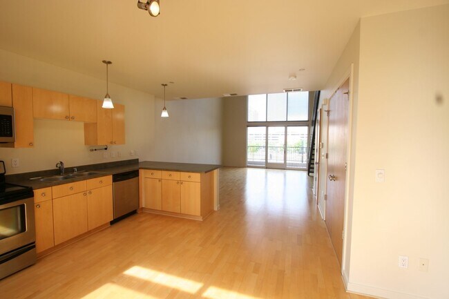 324 Broadway Blvd NE