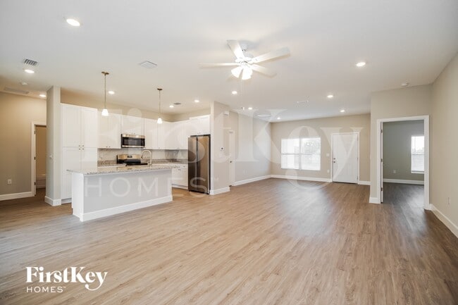 Photo - 1037 Garvey Rd