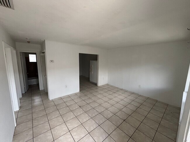 Photo - 1413 NW 8th Ave