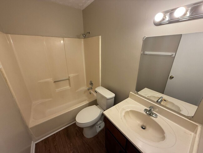 Photo - 108/110 St Andrews Ct Unit 108