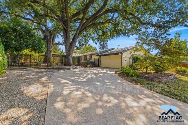 Photo - 7919 Ridgemont Dr