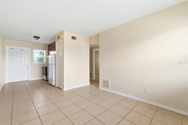 Photo - 1799 Russell St S Unit 3