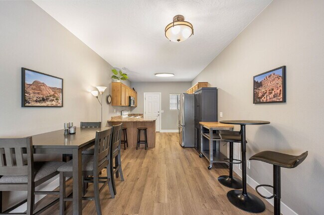 Photo - "Cozy 2-Bedroom Retreat in Prime Washington, UT Location – Welcome to La Vanita!" Unit L4