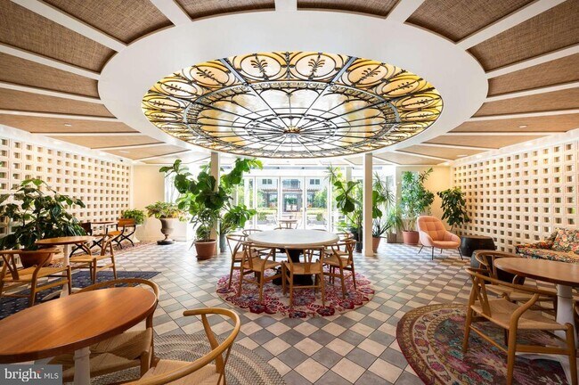 Photo - 1339 E St SE Unit 309