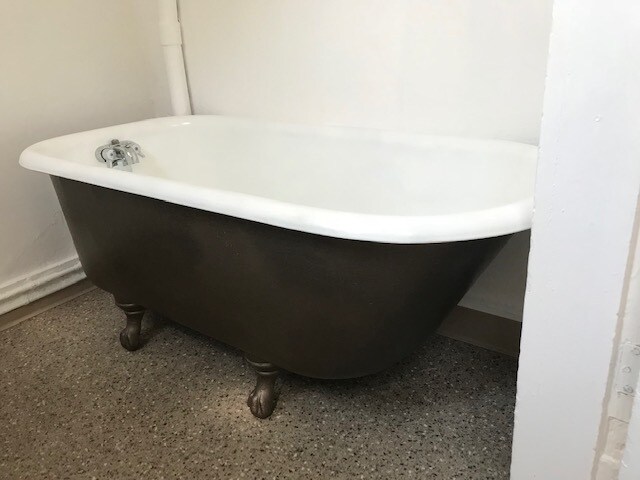 Claw Foot Bath - 459 Orange St Unit #3