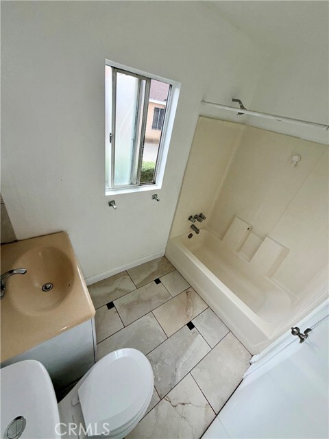 Photo - 6537 Scout Ave