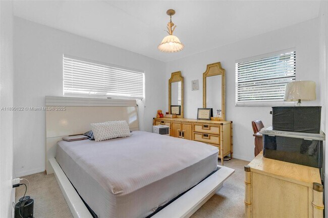 Photo - 2860 NW 184th St