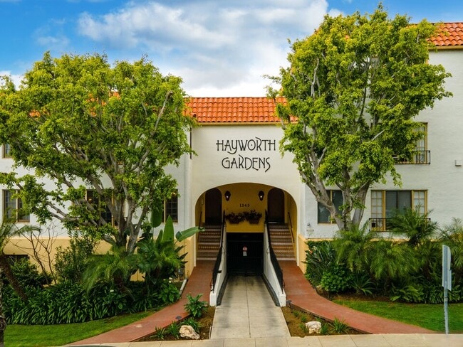 Building Photo - 1345 N Hayworth Ave Unit 108