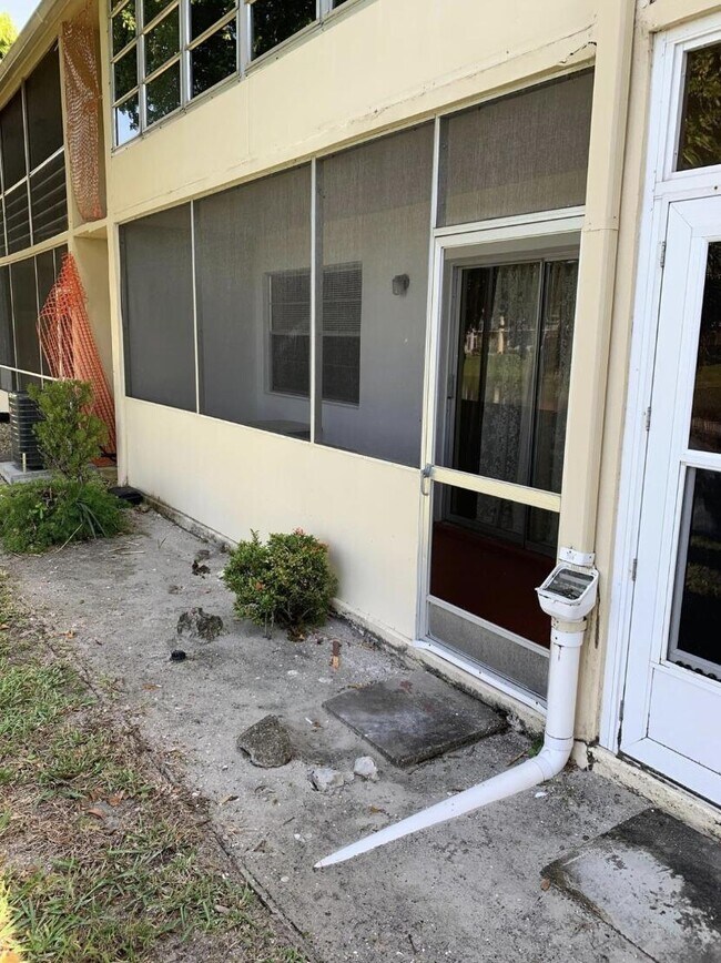 Photo - 74 Sheffield N Condo Unit D