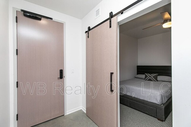 Photo - 315 5th St Unit #307