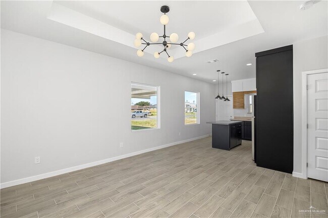 Photo - 11 Sugar Gdn Dr Unit 1