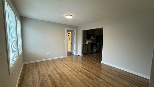 305 Deal Dr