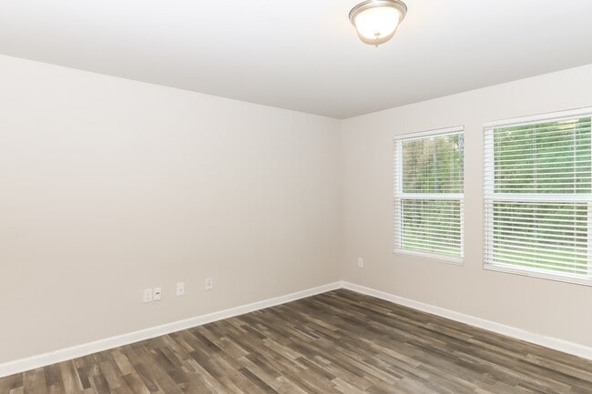 Photo - 927 Haley St