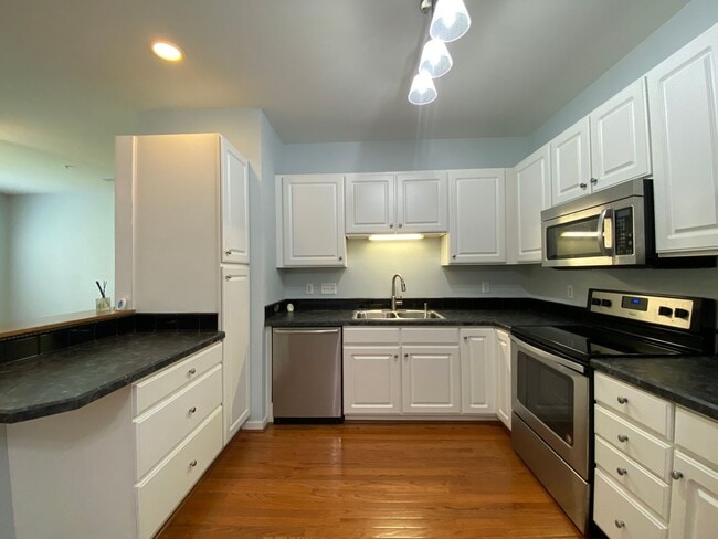 Photo - 6981 Hanesbrook Cir Unit 202