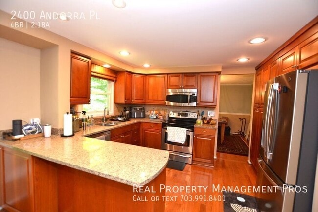 Photo - 2400 Andorra Pl