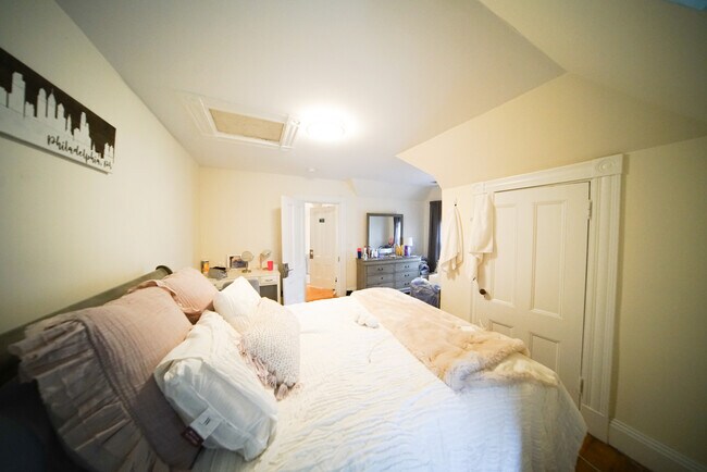 48 Ashford St Unit 2