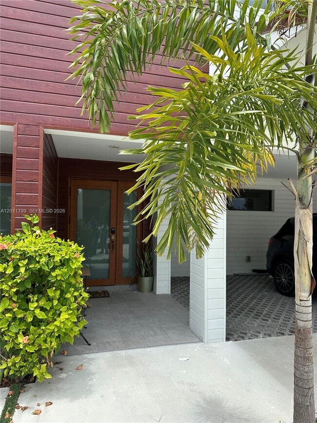 Photo - 958 NW 10th St