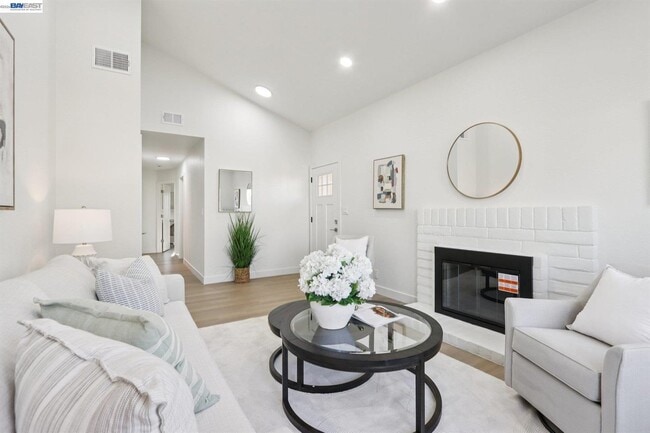 Photo - 3168 Courthouse Dr