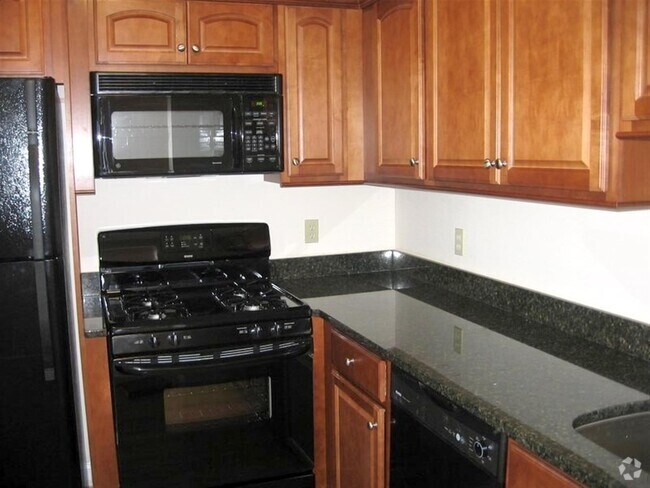 Building Photo - 344 Putnam Ave Unit 3 Rental