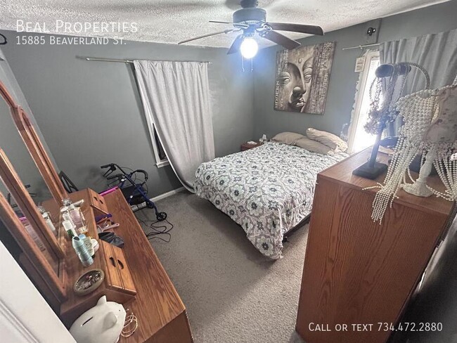 Photo - 15885 Beaverland St