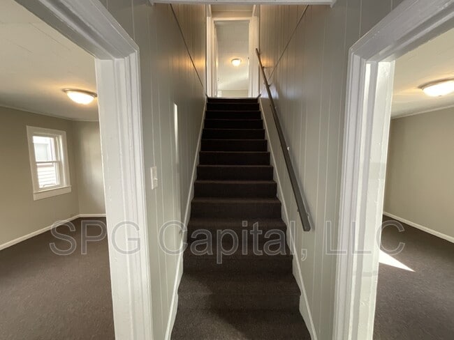 Photo - 21 S Washington St