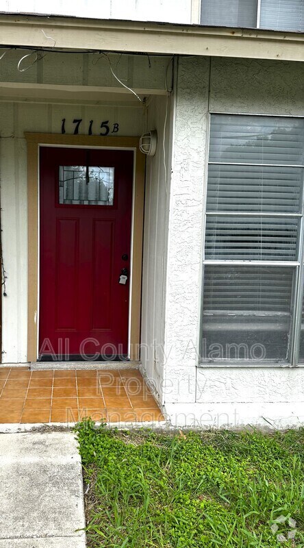 Building Photo - 1715 Patricia Dr Rental