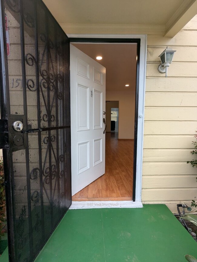 Photo - 1510 Bronson Ave Unidad 1510