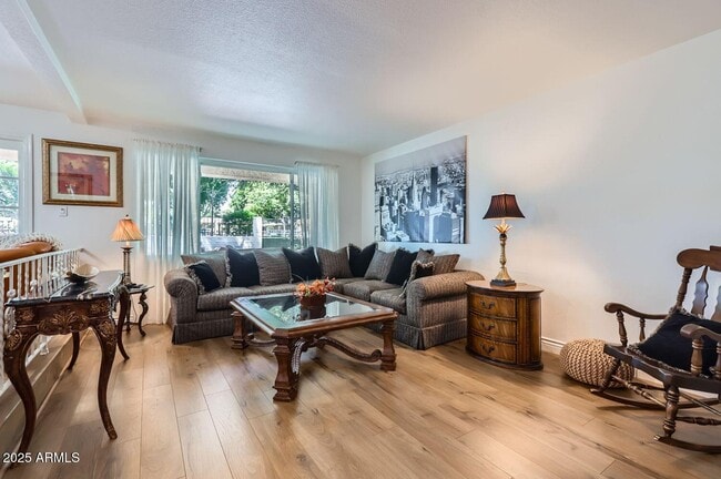 Photo - 1305 E Steamboat Bend Dr