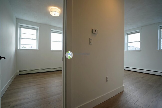 Photo - 740 E 7th St Unit 20