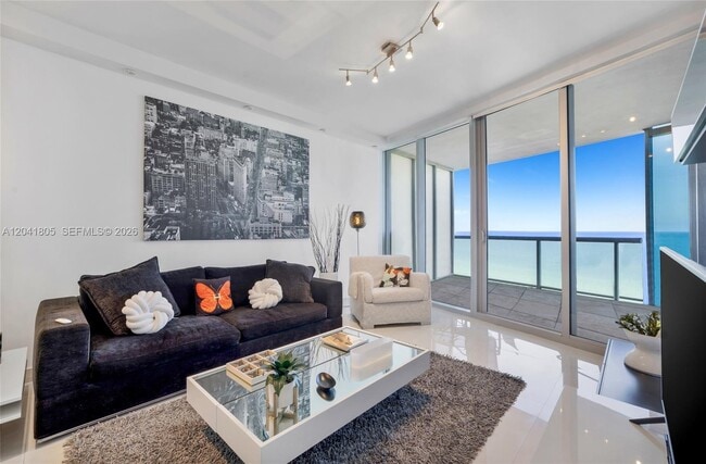 Building Photo - 17121 Collins Ave Unit 1406